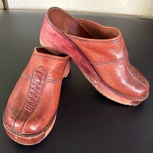 Woodwork by Thom McAn Vintage 1970s Clogs